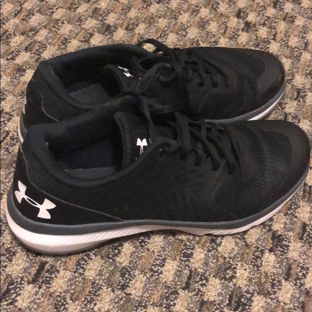 Under armory training shoes